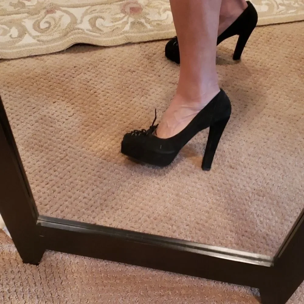 Joie‎ suede heels size 8.5